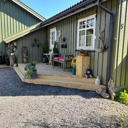 Cozy In The Center Apartman Leknes